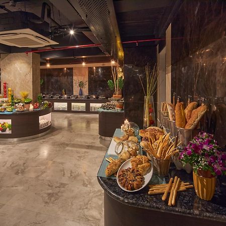 Regenta Central Imperial Candolim Goa Екстериор снимка