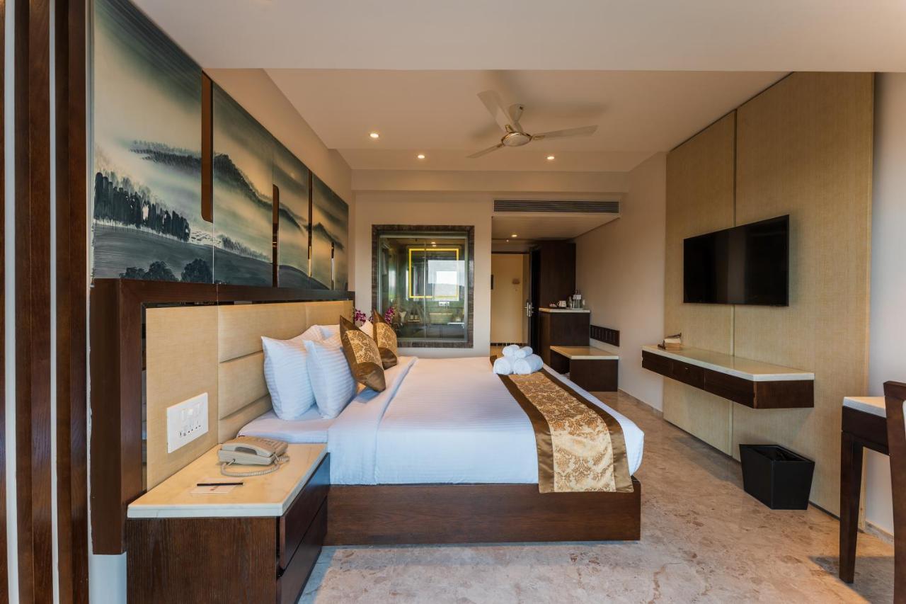Regenta Central Imperial Candolim Goa Екстериор снимка