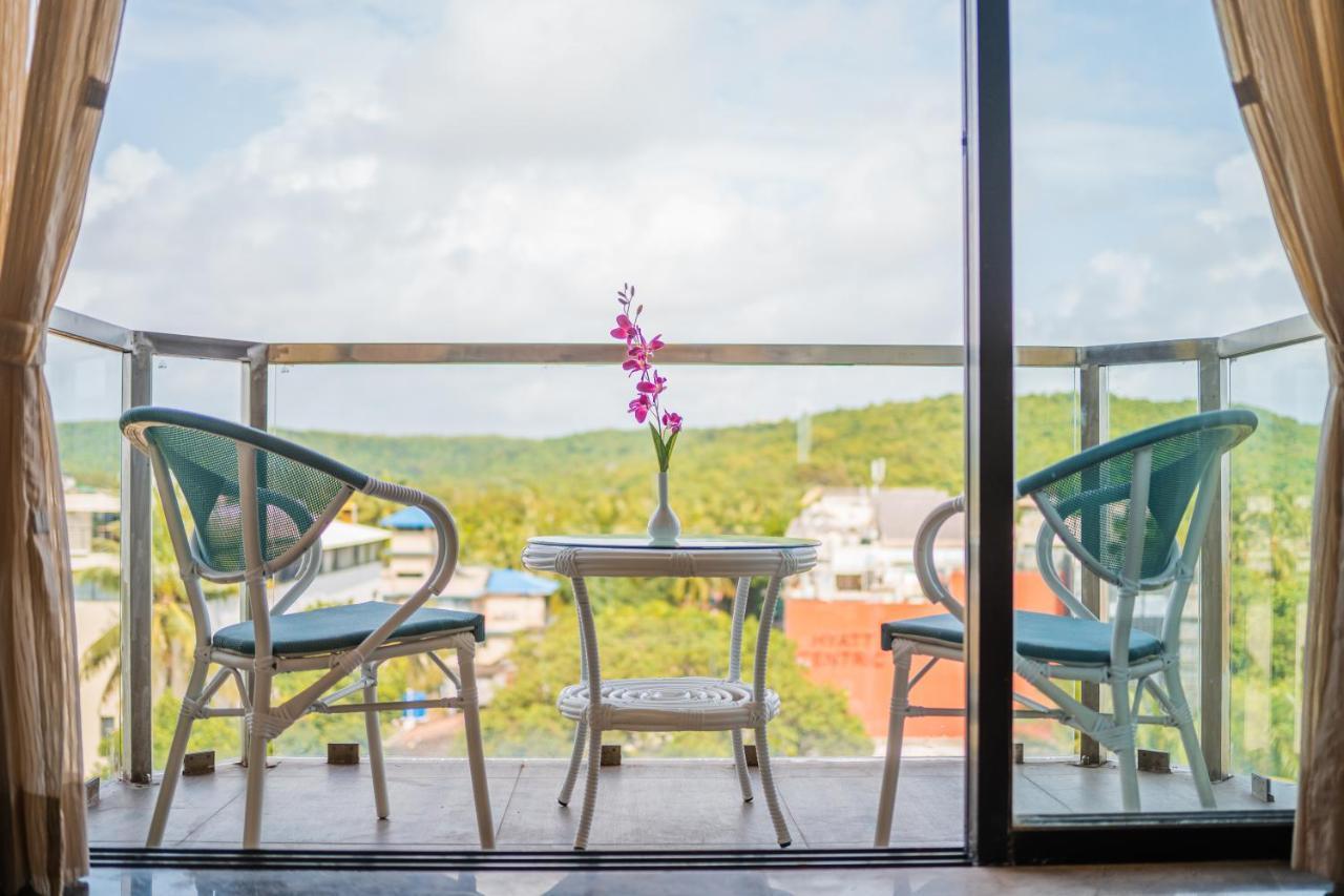 Regenta Central Imperial Candolim Goa Екстериор снимка