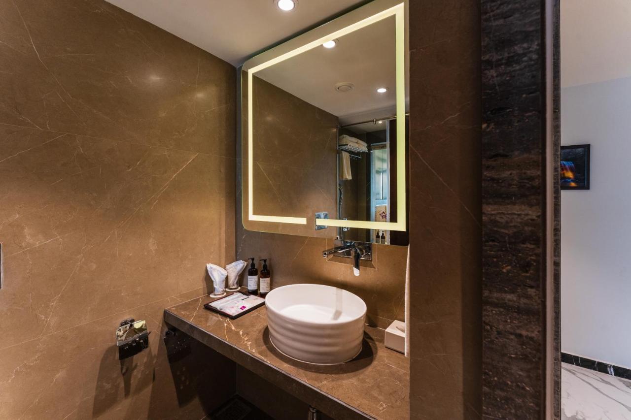 Regenta Central Imperial Candolim Goa Екстериор снимка